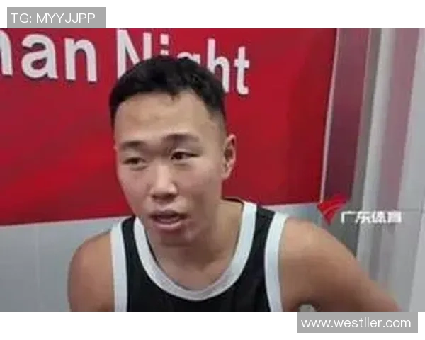 贺希宁：从篮球新星到职业生涯的辉煌旅程与挑战