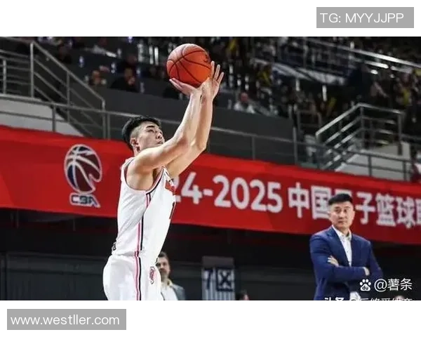 2015年男篮中国队精彩对决回顾与赛场瞬间分享 2015年男篮中国队精彩对决回顾与赛场瞬间分享